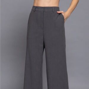 Back Straight Woven Long Pants